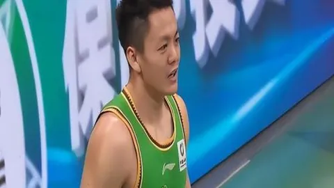 国乒今日与日本展开激战，新华社微博全力助威！